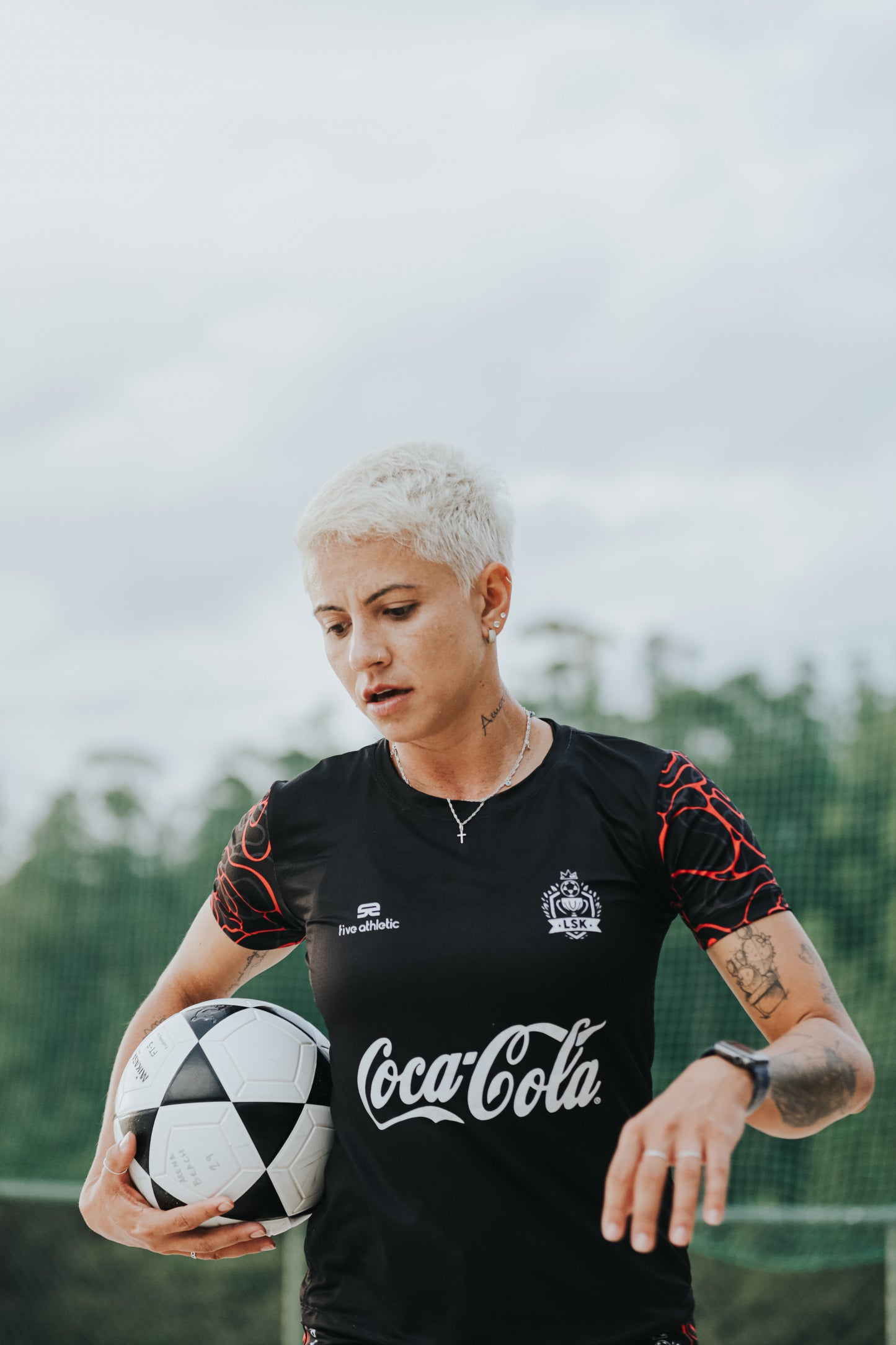 M FEMININO